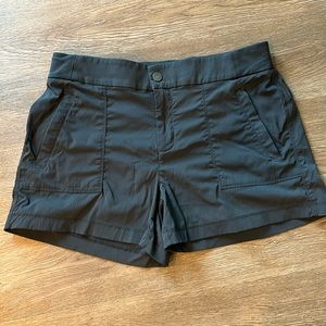 Athleta Trekkie shorts. Size 10.